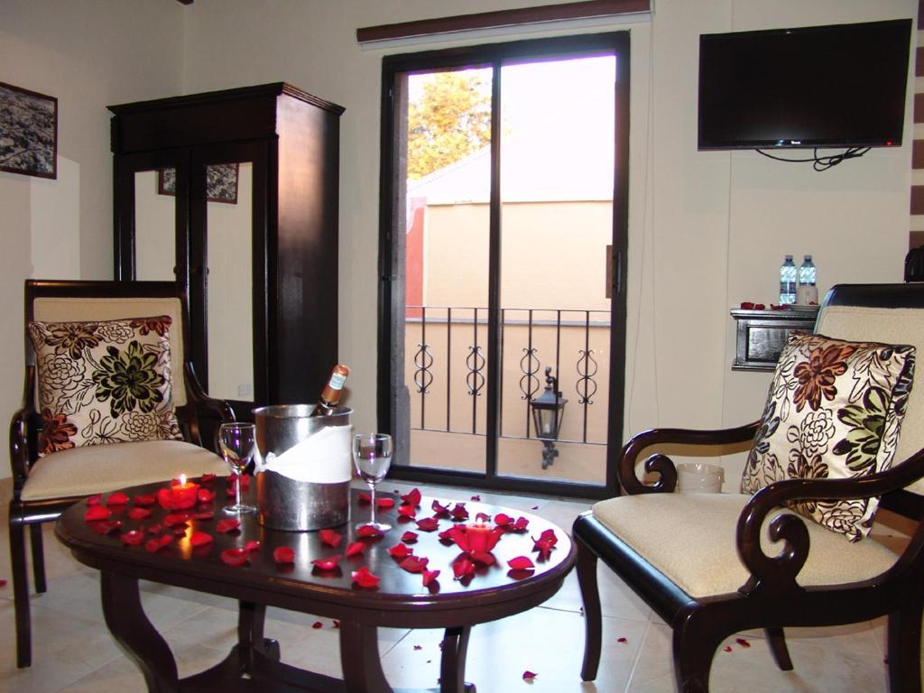 Casa Del Tio Hotel Boutique San Miguel de Allende Værelse billede A suite at the hotel