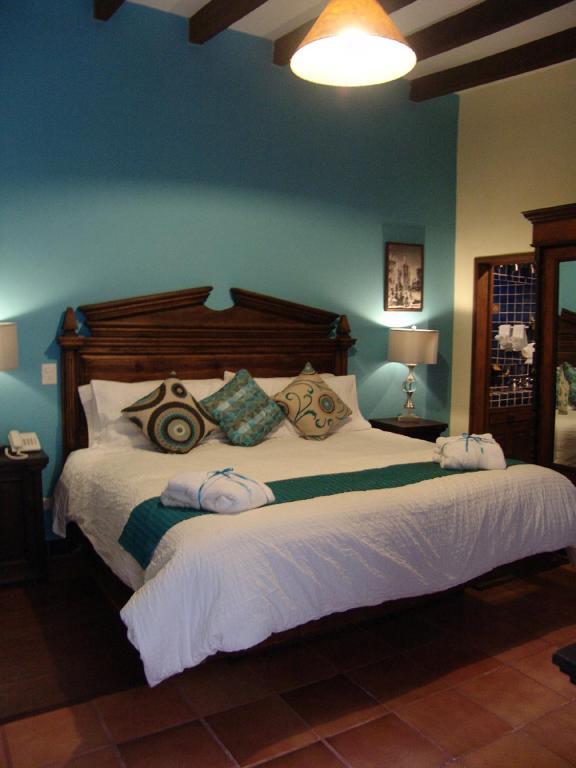 Casa Del Tio Hotel Boutique San Miguel de Allende Værelse billede A bedroom at Hotel San Angel Inn