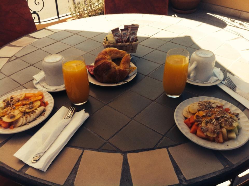 Casa Del Tio Hotel Boutique San Miguel de Allende Eksteriør billede A typical breakfast